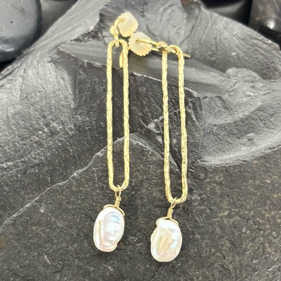 LIZA SHTROMBERG 14k Gold Rectangle Earrings w/ Pearl Drops - Picture 4 of 4